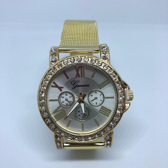 💎LUXURY MESH WRISTBAND CRYSTAL WATCH 💎 - Picture 2 of 3